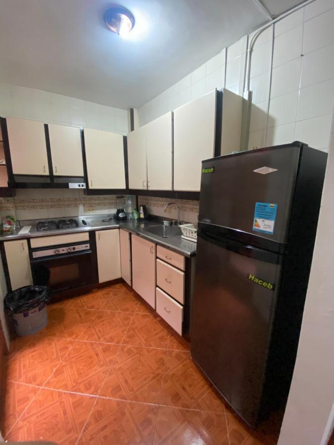 Hostel Kumho Home Медельїн Екстер'єр фото